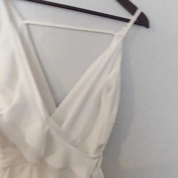 TCEC White Romper Ruffle One Shoulder Cap Short Sleeve V-Neck Size S - Picture 4 of 8